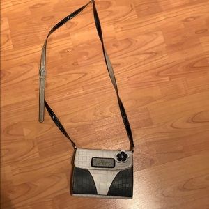 Guess Cross-body